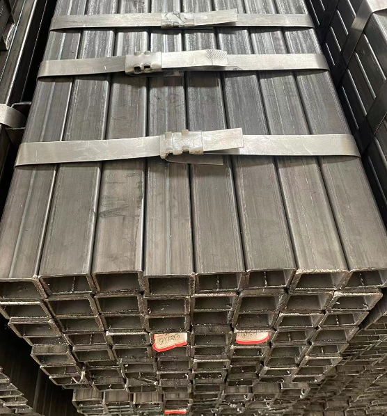 广东工业用梯子 镀锌管焊接梯子 铁梯子方管梯